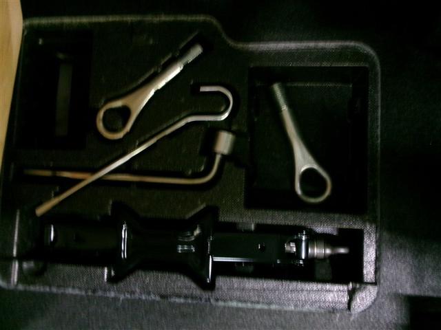 ルーミー Ｘ　４ＷＤ　寒冷地　衝突被害軽減システム　メモリーナビ　電動スライドドア　バックカメラ　スマートキー　ＥＴＣ　盗難防止装置　キーレス　横滑り防止機能（16枚目）