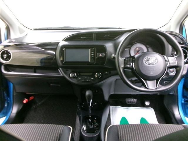 ヴィッツ ジュエラ 4WD 寒冷地 衝突被害軽減システム メモリーナビ ワンセグ LEDヘッドランプ アルミホイール バックカメラ スマートキー ETC 盗難防止装置 キーレス 横滑り防止機能(3枚目)