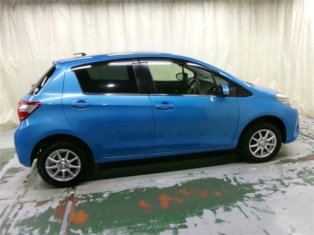 ヴィッツ ジュエラ 4WD 寒冷地 衝突被害軽減システム メモリーナビ ワンセグ LEDヘッドランプ アルミホイール バックカメラ スマートキー ETC 盗難防止装置 キーレス 横滑り防止機能(38枚目)