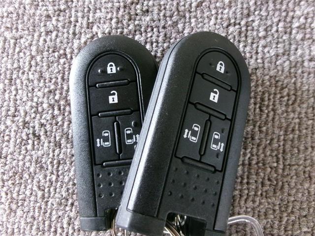 タンク カスタムＧ　４ＷＤ　衝突被害軽減システム　メモリーナビ　フルセグ　両側電動スライド　ＬＥＤヘッドランプ　アルミホイール　バックカメラ　スマートキー　オートクルーズコントロール　アイドリングストップ　ＥＴＣ（18枚目）