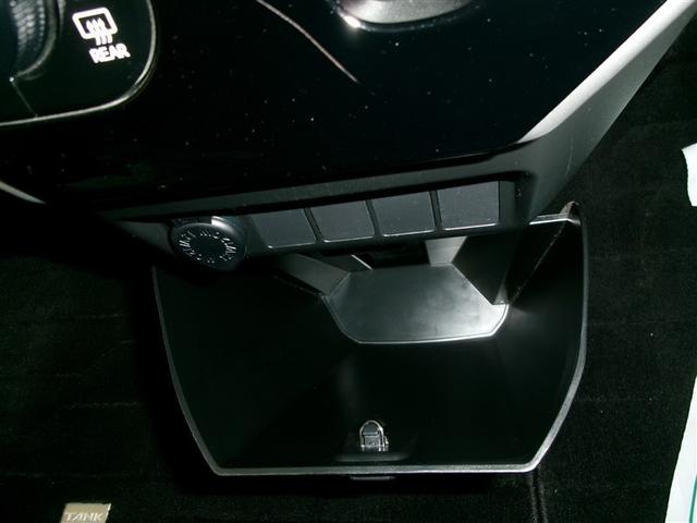 タンク カスタムＧ　４ＷＤ　衝突被害軽減システム　メモリーナビ　フルセグ　両側電動スライド　ＬＥＤヘッドランプ　アルミホイール　バックカメラ　スマートキー　オートクルーズコントロール　アイドリングストップ　ＥＴＣ（26枚目）