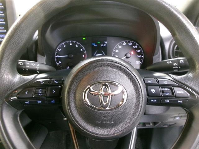 ヤリス Ｘ　４ＷＤ　寒冷地　衝突被害軽減システム　メモリーナビ　バックカメラ　スマートキー　オートクルーズコントロール　ＥＴＣ　盗難防止装置　キーレス　横滑り防止機能（8枚目）