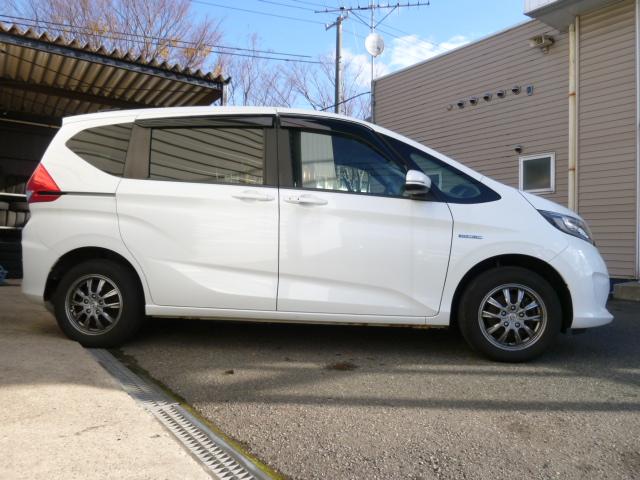 フリードハイブリッド ハイブリッド・Ｇホンダセンシング（9枚目）