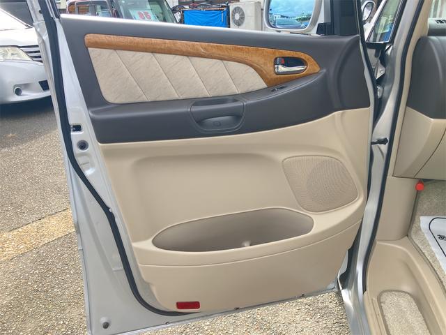 アルファードG MX Lエディション 4WD バックカメラ ナビ クリアランスソナー レーンアシスト 両側スライド・片側電動 オートライト HID キーレスエントリー 電動格納ミラー 3列シート AT アルミホイール CD MD(72枚目)