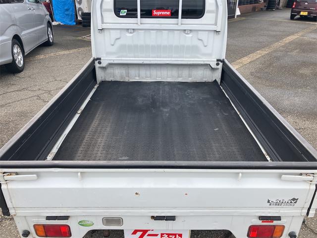 キャリイトラック 4WD MT アルミホイール エアコン パワーステアリング CD MD(10枚目)