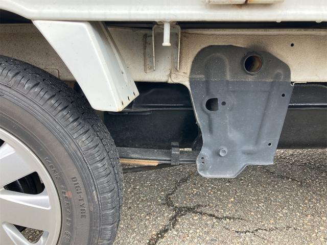 キャリイトラック 4WD MT アルミホイール エアコン パワーステアリング CD MD(22枚目)