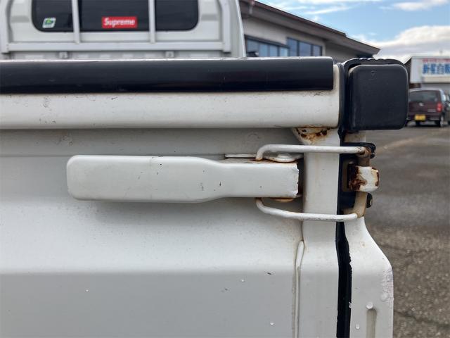 キャリイトラック 4WD MT アルミホイール エアコン パワーステアリング CD MD(24枚目)