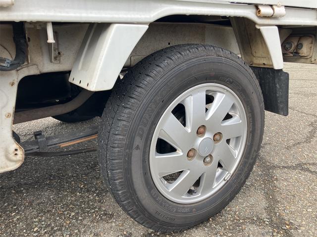 キャリイトラック 4WD MT アルミホイール エアコン パワーステアリング CD MD(30枚目)