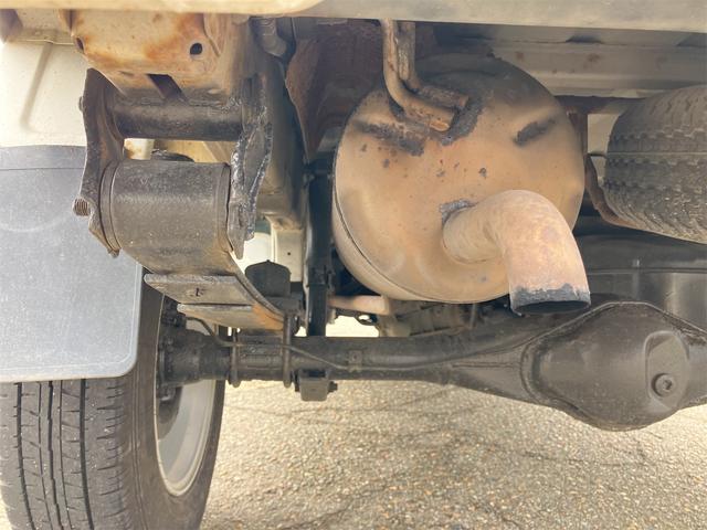 キャリイトラック 4WD MT アルミホイール エアコン パワーステアリング CD MD(64枚目)