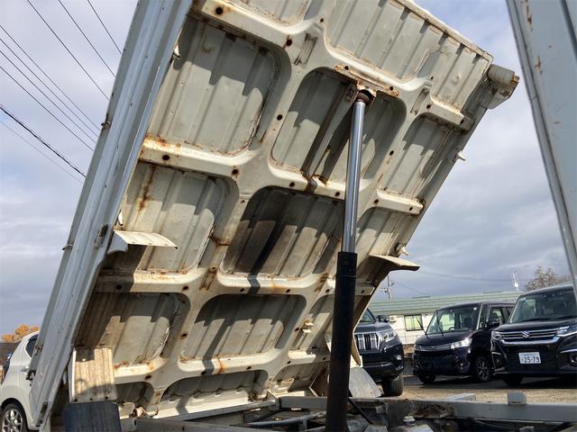 キャリイトラック ダンプ　４ＷＤ　ＭＴ　エアコン　運転席エアバッグ（18枚目）