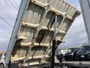 ダンプ　４ＷＤ　ＭＴ　エアコン　運転席エアバッグ（18枚目）