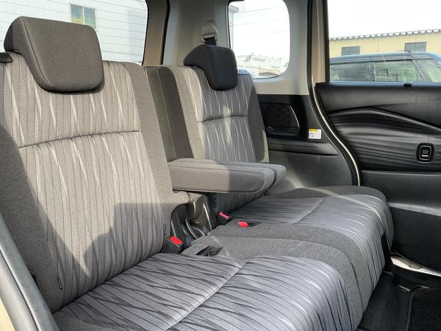 ソリオ ＨＹＢＲＩＤ　ＭＺ　２型　４ＷＤ　全方位モニタ付きナビ　両側リア電動スライドドア　アダプティブオートクルーズ　衝突被害軽減システム　横滑り防止機能　アイドリングストップ　プッシュスタート　オートエアコン　シートヒーター（21枚目）