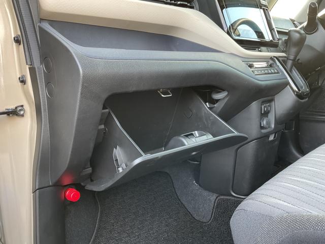 ソリオ ＨＹＢＲＩＤ　ＭＺ　２型　４ＷＤ　全方位モニタ付きナビ　両側リア電動スライドドア　アダプティブオートクルーズ　衝突被害軽減システム　横滑り防止機能　アイドリングストップ　プッシュスタート　オートエアコン　シートヒーター（67枚目）