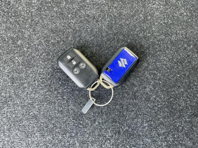 ソリオ ＨＹＢＲＩＤ　ＭＺ　２型　４ＷＤ　全方位モニタ付きナビ　両側リア電動スライドドア　アダプティブオートクルーズ　衝突被害軽減システム　横滑り防止機能　アイドリングストップ　プッシュスタート　オートエアコン　シートヒーター（76枚目）