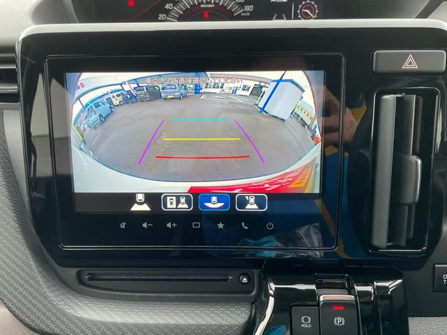 �o�b�N�J�����f��