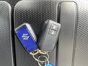 ＨＹＢＲＩＤ　ＭＶ　４型　４ＷＤ　ナビ・オーディオレス　スノーモード付４ＷＤ　アダプティブオートクルーズ　衝突被害軽減システム　横滑り防止機能　アイドリングストップ　プッシュスタート　オートエアコン　シートヒーター　オートライト（66枚目）