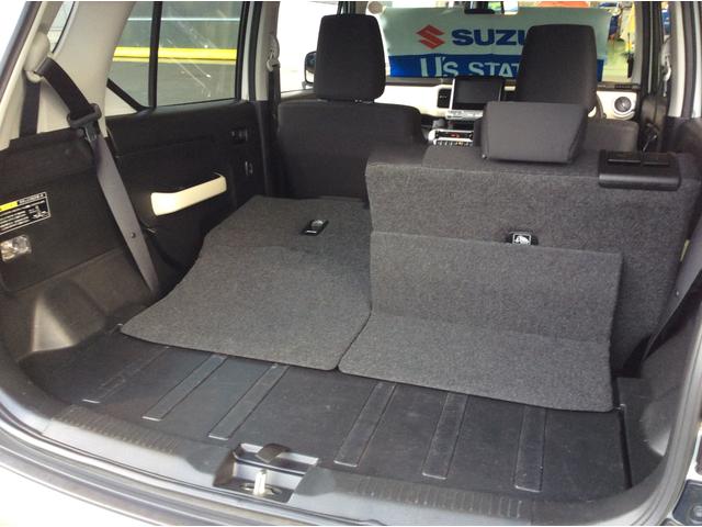 トランクルーム：リアシートのアレンジで荷室の広さも様々に！