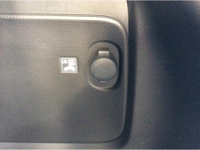 トランクルーム：アクセサリーソケット