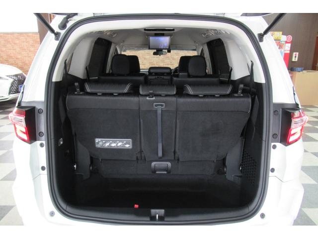 アブソルート・EXホンダセンシング 4WD インターナビフルセグ マルチビューカメラシステム スマートパーキングアシストシステム 両側パワスラ 後席フリップダウン LEDヘッドライト アクティブコーナリングライト 修復歴無し 禁煙車(22枚目)