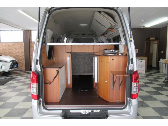 8ナンバーキャンピング ビークル製ブロス 禁煙車 FFファンヒーター インバーター 外部電源 走行充電 冷蔵庫 2段ベット Wエアコン リヤヒーター SDナビフルセグBカメラ(4枚目)