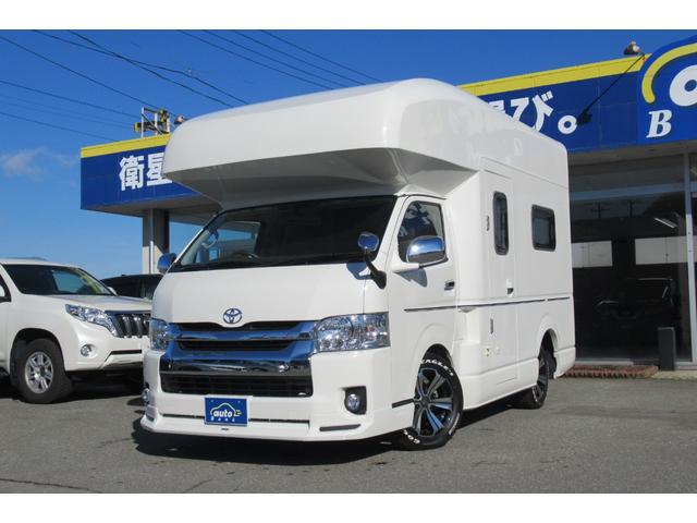 ハイエースワゴン ＧＬ　８ナンバーキャンピング　ＲＶトラストＴＲ５００Ｃ－ＬＨ　乗車定員４人就寝人数４人　家庭用ルームエアコン　バンクベッド　ソファー　ベッド　テーブル　シンク　給排水タンク　シューズＢＯＸ　傘立て　禁煙車（80枚目）