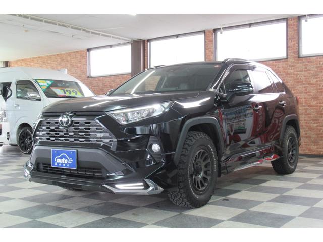 ＲＡＶ４ Ｇ　Ｚパッケージ　４ＷＤ　モデリスタエアロ　９インチディスプレイ／ナビフルセグ／パノラミックビューモニター　黒革シートヒーター　電動リヤゲート　修復歴無し　ワンオーナー禁煙車（5枚目）