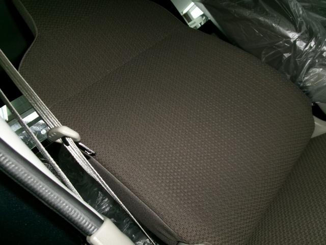 エブリイ ＰＡリミテッド　ＣＶＴ　３モード切替式４ＷＤ　ススキセーフティサポート　届出済み未使用車（46枚目）