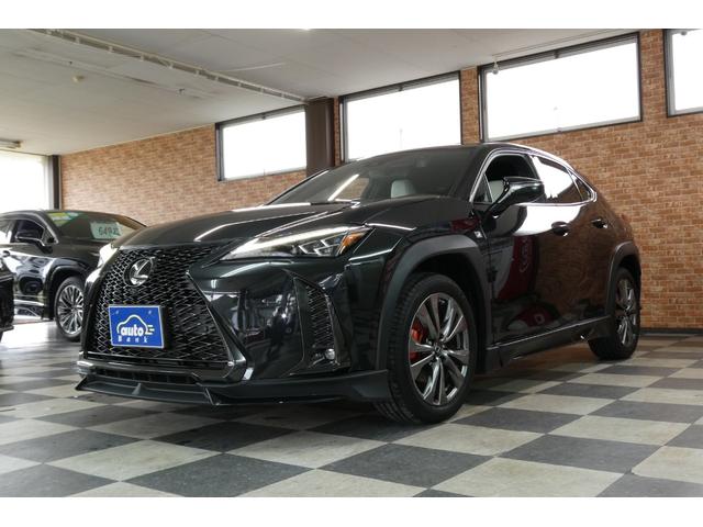 ＵＸ ＵＸ２５０ｈ　Ｆスポーツ　レクサスセーフティ　ＴＲＤエアロ　ＴＲＤマフラー　１２．３インチディスプレイ　レクサスナビ／フルセグＴＶ／全方位モニター　レクサスクライメイトコンシェルジュ　ムーンルーフ　修復歴無　ワンオーナー禁煙車（5枚目）