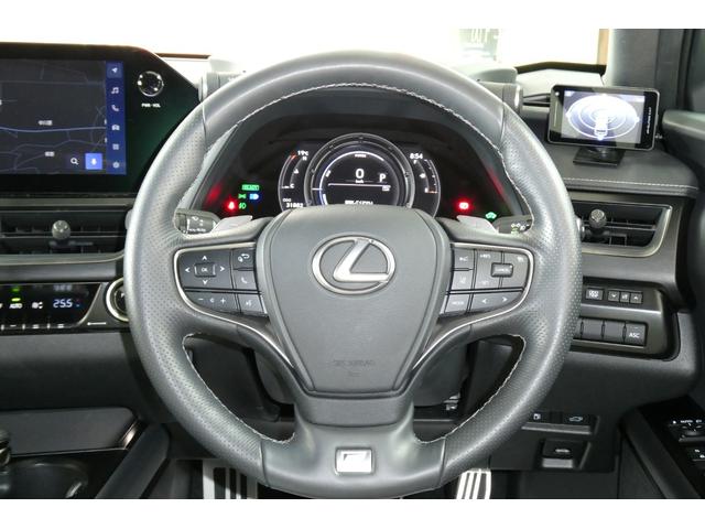 ＵＸ ＵＸ２５０ｈ　Ｆスポーツ　レクサスセーフティ　ＴＲＤエアロ　ＴＲＤマフラー　１２．３インチディスプレイ　レクサスナビ／フルセグＴＶ／全方位モニター　レクサスクライメイトコンシェルジュ　ムーンルーフ　修復歴無　ワンオーナー禁煙車（39枚目）