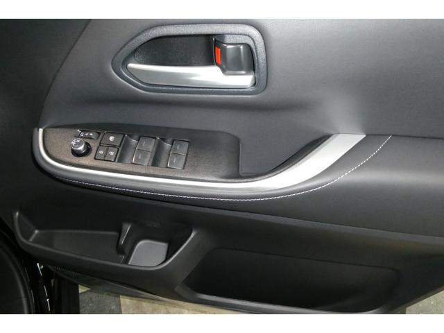 ノア ハイブリッドＳ－Ｚ　４ＷＤ　寒冷地仕様　快適利便パッケージ　１０．５インチディスプレイオーディオ　純正ナビ／フルセグＴＶ／Ｂカメラ　ＣＤ・ＤＶＤデッキ　両側パワースライド　パワーリヤゲート　登録済未使用車（9枚目）