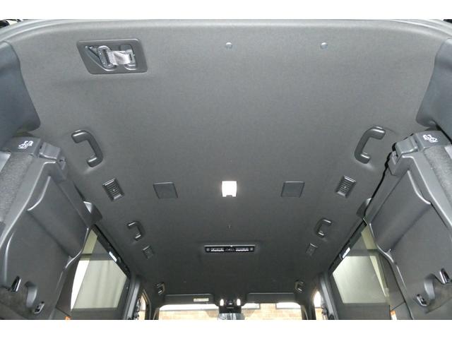 ノア ハイブリッドＳ－Ｚ　４ＷＤ　寒冷地仕様　快適利便パッケージ　１０．５インチディスプレイオーディオ　純正ナビ／フルセグＴＶ／Ｂカメラ　ＣＤ・ＤＶＤデッキ　両側パワースライド　パワーリヤゲート　登録済未使用車（25枚目）