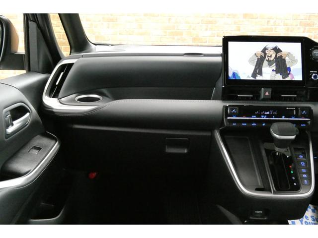 ノア ハイブリッドＳ－Ｚ　４ＷＤ　寒冷地仕様　快適利便パッケージ　１０．５インチディスプレイオーディオ　純正ナビ／フルセグＴＶ／Ｂカメラ　ＣＤ・ＤＶＤデッキ　両側パワースライド　パワーリヤゲート　登録済未使用車（37枚目）