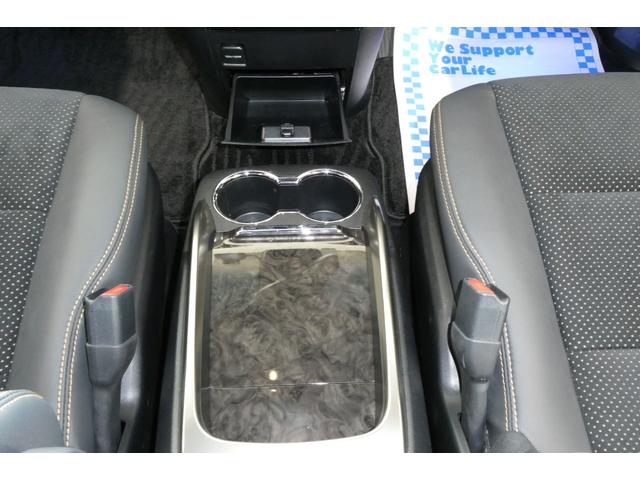 アルファード ２．５Ｓ　タイプゴールドＩＩ　４ＷＤ　メーカーナビフルセグＢカメラ／ブルートゥース／ＣＤ・ＤＶＤデッキ　１２．１インチフリップダウン　シーケンシャルターンシグナルランプ　両側パワスラ　電動リヤゲート　修復歴無ワンオーナー禁煙車（39枚目）