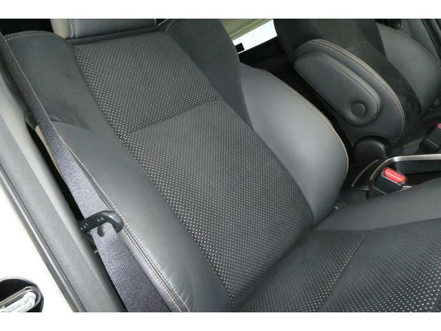 アルファード ２．５Ｓ　タイプゴールドＩＩ　４ＷＤ　メーカーナビフルセグＢカメラ／ブルートゥース／ＣＤ・ＤＶＤデッキ　１２．１インチフリップダウン　シーケンシャルターンシグナルランプ　両側パワスラ　電動リヤゲート　修復歴無ワンオーナー禁煙車（48枚目）