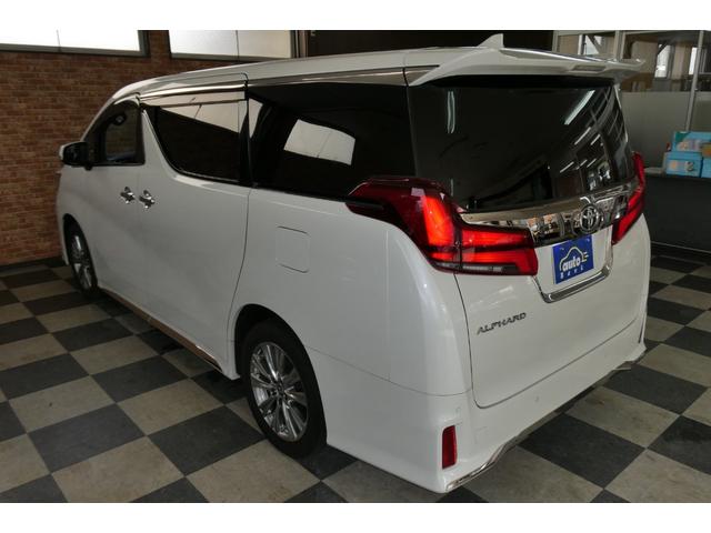 アルファード ２．５Ｓ　タイプゴールドＩＩ　４ＷＤ　メーカーナビフルセグＢカメラ／ブルートゥース／ＣＤ・ＤＶＤデッキ　１２．１インチフリップダウン　シーケンシャルターンシグナルランプ　両側パワスラ　電動リヤゲート　修復歴無ワンオーナー禁煙車（61枚目）