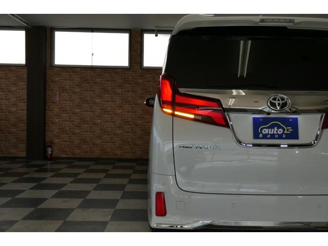 アルファード ２．５Ｓ　タイプゴールドＩＩ　４ＷＤ　メーカーナビフルセグＢカメラ／ブルートゥース／ＣＤ・ＤＶＤデッキ　１２．１インチフリップダウン　シーケンシャルターンシグナルランプ　両側パワスラ　電動リヤゲート　修復歴無ワンオーナー禁煙車（63枚目）