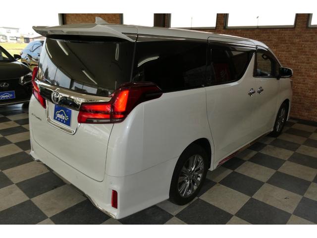 アルファード ２．５Ｓ　タイプゴールドＩＩ　４ＷＤ　メーカーナビフルセグＢカメラ／ブルートゥース／ＣＤ・ＤＶＤデッキ　１２．１インチフリップダウン　シーケンシャルターンシグナルランプ　両側パワスラ　電動リヤゲート　修復歴無ワンオーナー禁煙車（66枚目）