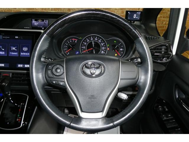 ノア Si ダブルバイビーIII 4WD トヨタセーフティセンス 純正10インチSDナビ/フルセグTV/Bカメラ DVDビデオ再生/ブルートゥース接続 後席専用純正フリップダウン 修復歴無し 禁煙車(40枚目)