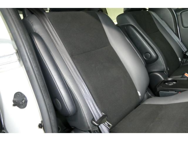 ノア Si ダブルバイビーIII 4WD トヨタセーフティセンス 純正10インチSDナビ/フルセグTV/Bカメラ DVDビデオ再生/ブルートゥース接続 後席専用純正フリップダウン 修復歴無し 禁煙車(55枚目)