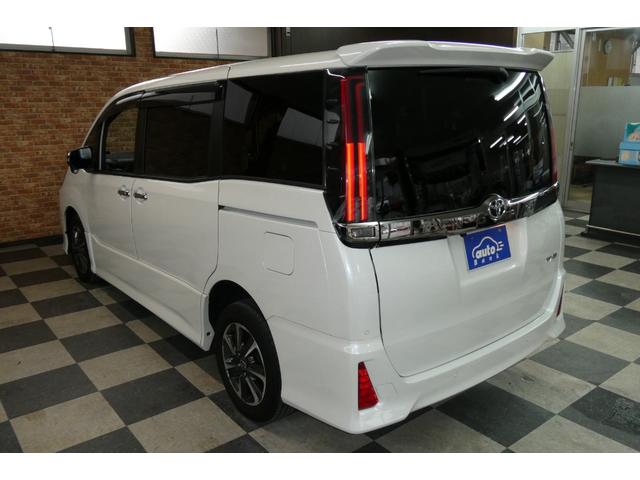 ノア Si ダブルバイビーIII 4WD トヨタセーフティセンス 純正10インチSDナビ/フルセグTV/Bカメラ DVDビデオ再生/ブルートゥース接続 後席専用純正フリップダウン 修復歴無し 禁煙車(62枚目)