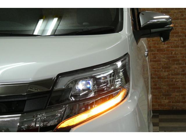 ノア Si ダブルバイビーIII 4WD トヨタセーフティセンス 純正10インチSDナビ/フルセグTV/Bカメラ DVDビデオ再生/ブルートゥース接続 後席専用純正フリップダウン 修復歴無し 禁煙車(72枚目)