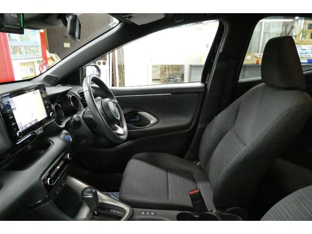 ヤリス ハイブリッドＺ　トヨタセーフティセンス　８インチディスプレイオーディオ　メモリーナビ／パノラミックビューモニター　ＬＥＤヘッドライト　修復歴無し　ワンオーナー車（13枚目）