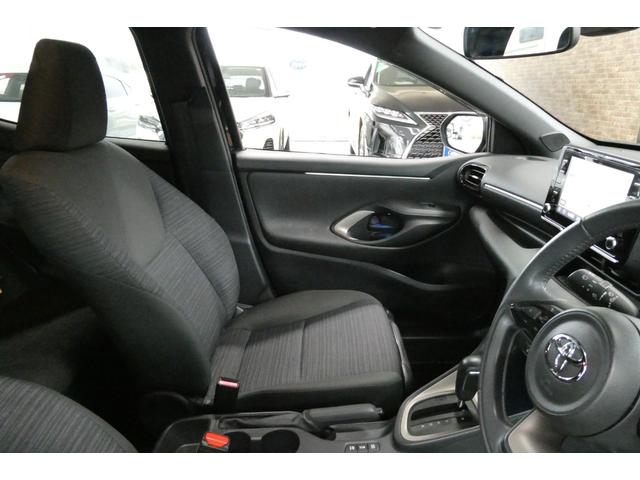 ヤリス ハイブリッドＺ　トヨタセーフティセンス　８インチディスプレイオーディオ　メモリーナビ／パノラミックビューモニター　ＬＥＤヘッドライト　修復歴無し　ワンオーナー車（14枚目）