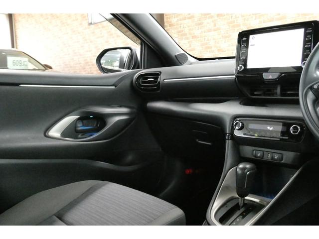 ヤリス ハイブリッドＺ　トヨタセーフティセンス　８インチディスプレイオーディオ　メモリーナビ／パノラミックビューモニター　ＬＥＤヘッドライト　修復歴無し　ワンオーナー車（46枚目）