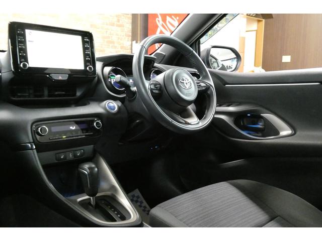 ヤリス ハイブリッドＺ　トヨタセーフティセンス　８インチディスプレイオーディオ　メモリーナビ／パノラミックビューモニター　ＬＥＤヘッドライト　修復歴無し　ワンオーナー車（47枚目）