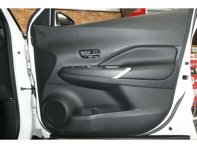 キックス Ｘ　ＦＯＵＲ　ｅーＰＯＷＥＲ　寒冷地パッケージ　プロパイロット　９インチメモリーナビ／フルセグＴＶ　アラウンドビューモニター　前後＋車室内ドライブレコーダー　修復歴無し　禁煙車（10枚目）