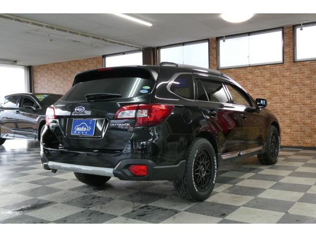 レガシィアウトバック リミテッド　ＡＷＤ　アイサイト　黒革シート　ダイヤトーンサウンドＳＤナビ／フルセグＴＶ／バックカメラ／フロント・サイドカメラ　フリップダウンモニター　ナイトロパワー１８インチＡＷ　ＬＥＤヘッドライト　修復歴無し（2枚目）