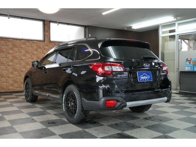 レガシィアウトバック リミテッド　ＡＷＤ　アイサイト　黒革シート　ダイヤトーンサウンドＳＤナビ／フルセグＴＶ／バックカメラ／フロント・サイドカメラ　フリップダウンモニター　ナイトロパワー１８インチＡＷ　ＬＥＤヘッドライト　修復歴無し（4枚目）