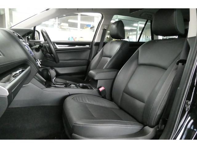 レガシィアウトバック リミテッド　ＡＷＤ　アイサイト　黒革シート　ダイヤトーンサウンドＳＤナビ／フルセグＴＶ／バックカメラ／フロント・サイドカメラ　フリップダウンモニター　ナイトロパワー１８インチＡＷ　ＬＥＤヘッドライト　修復歴無し（14枚目）