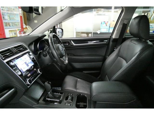 レガシィアウトバック リミテッド　ＡＷＤ　アイサイト　黒革シート　ダイヤトーンサウンドＳＤナビ／フルセグＴＶ／バックカメラ／フロント・サイドカメラ　フリップダウンモニター　ナイトロパワー１８インチＡＷ　ＬＥＤヘッドライト　修復歴無し（15枚目）